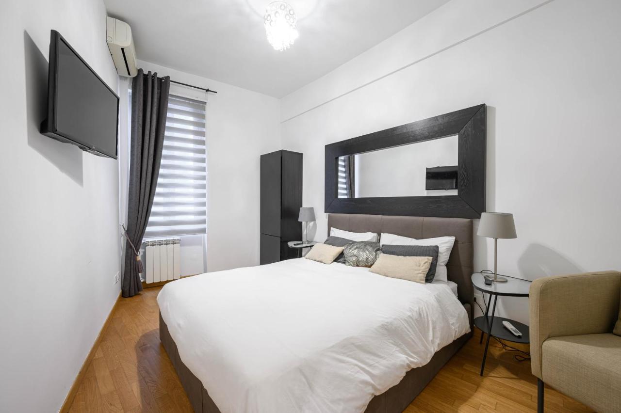 Navona & Pantheon Cozy Apartment ローマ エクステリア 写真